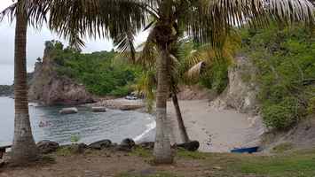 anse à dos plage terre de bas