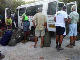 chargement minibus M Galante