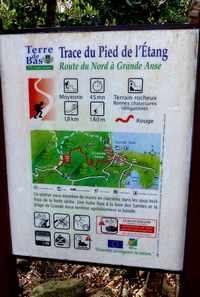 pancarte , trace rouge, terre de bas, Guadeloupe