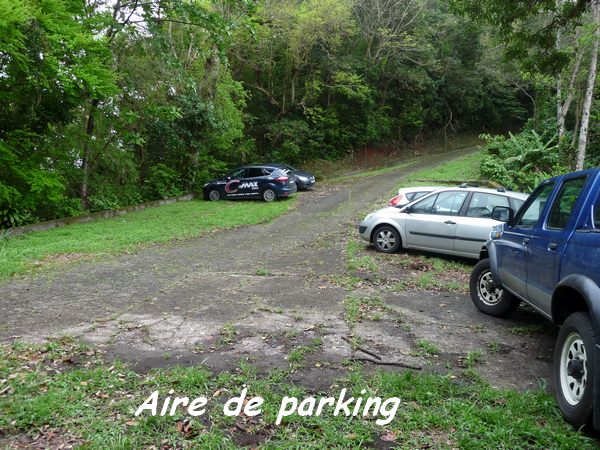 Parking à Gros Figuier, Piton de Bouillante