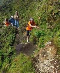 passage délicat, trace géologues, Soufrière, basse terre, Guadeloupe