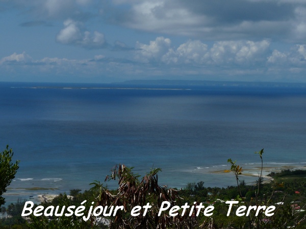 Vue sur Beauséjour et Petite terre L